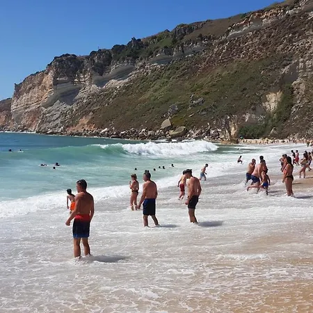 Casa Das Ondas Holiday home